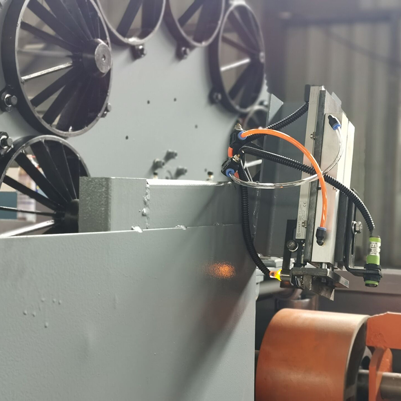 KTM微型拉桿式直線位移傳感器用于全自動(dòng)破竹機(jī)位移測量